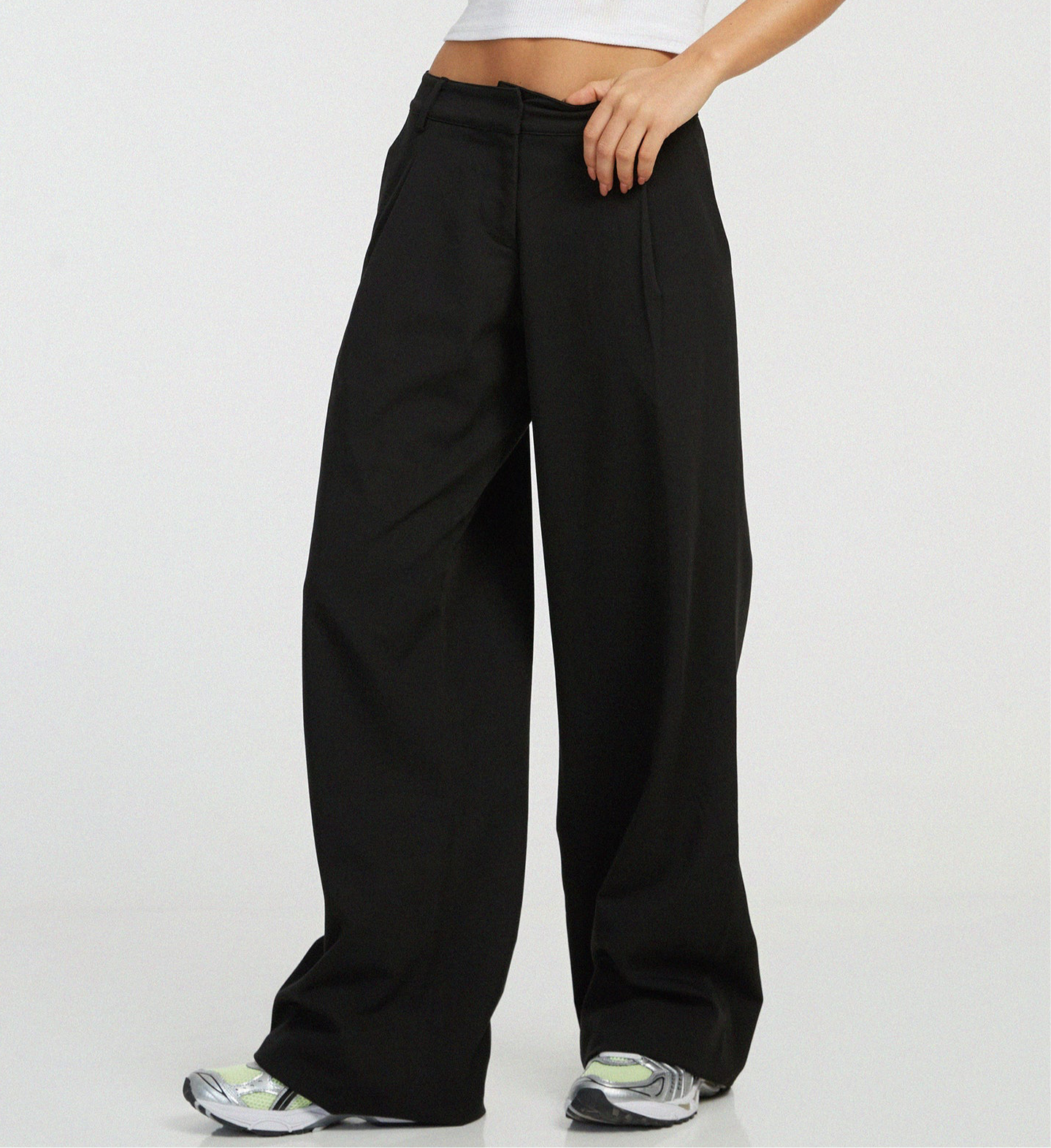 Wide Leg Trouser in Dark Black
